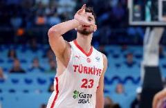 歐錦賽最年輕三雙先生！申京：意義不大，很高興贏下了比賽